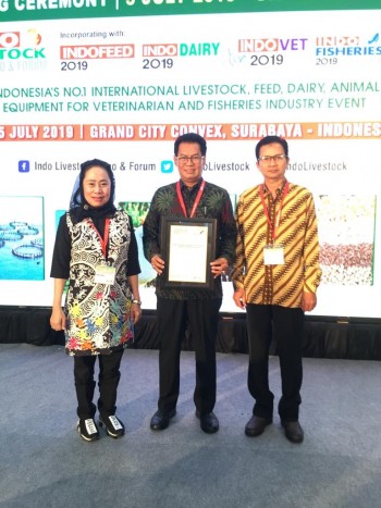 DPKH Kaltim Menerima The Indonesian Livestock Services Award 2019