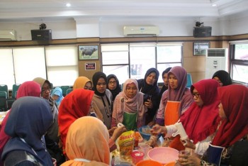 Pelatihan Pengolahan Hasil Peternakan Untuk Kelompok/UPH dan Petugas Dinas Kabupaten/Kota Se-Kalimantan Timur Tahun 2020